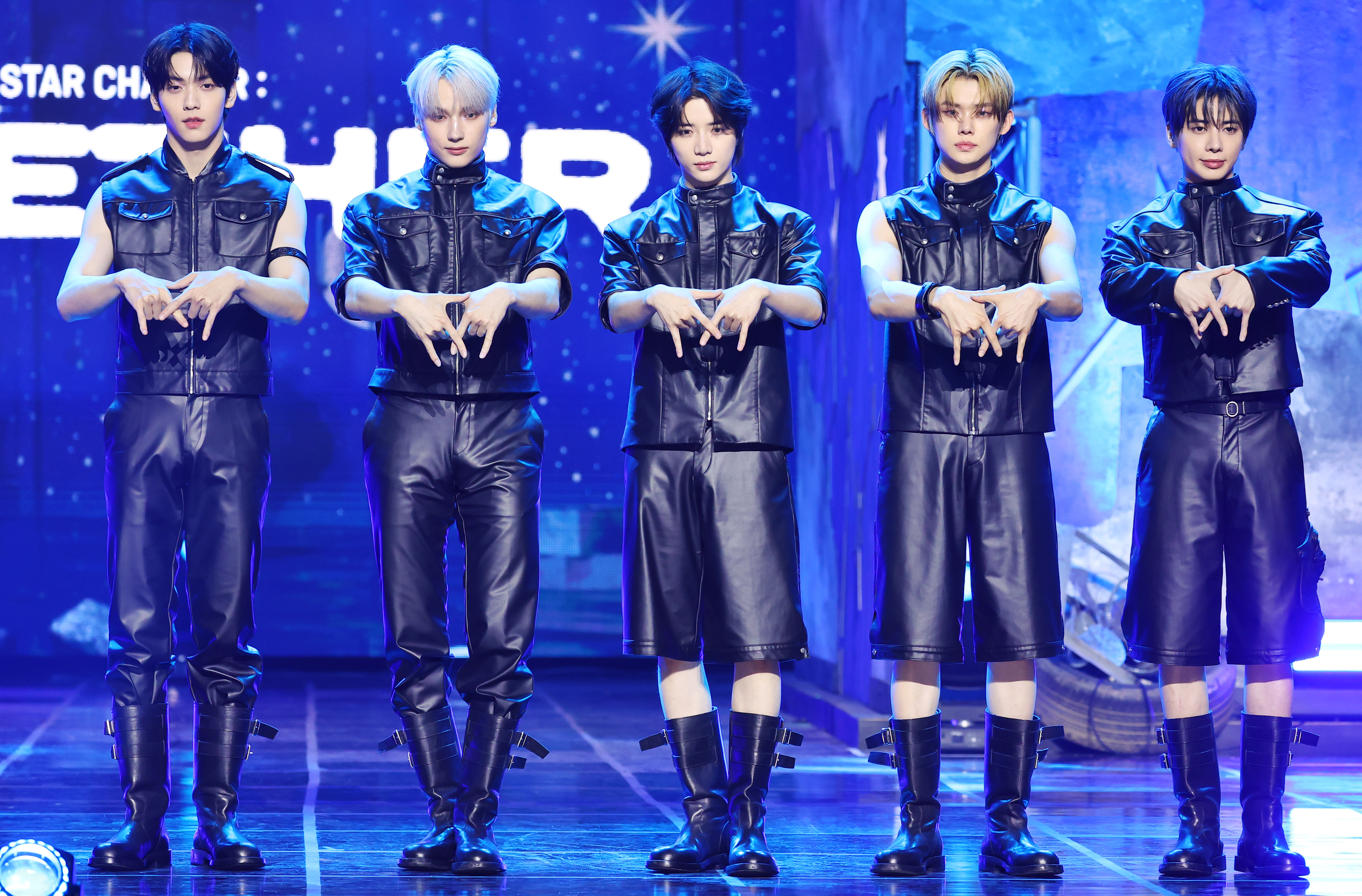 TXT 正規 4集、発売初日 143万枚販売6連続ミリオンセラー達成!