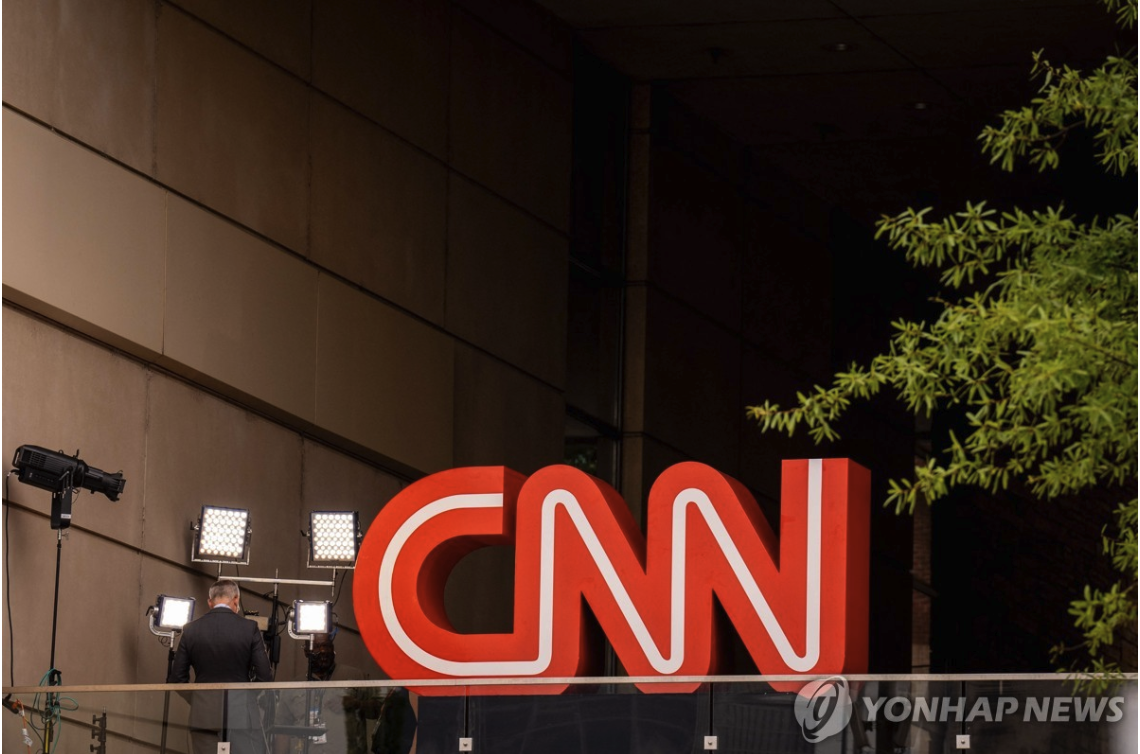 'Korean Tycoon' Soo Kim Joins Warner Bros Acquisition Battle... 