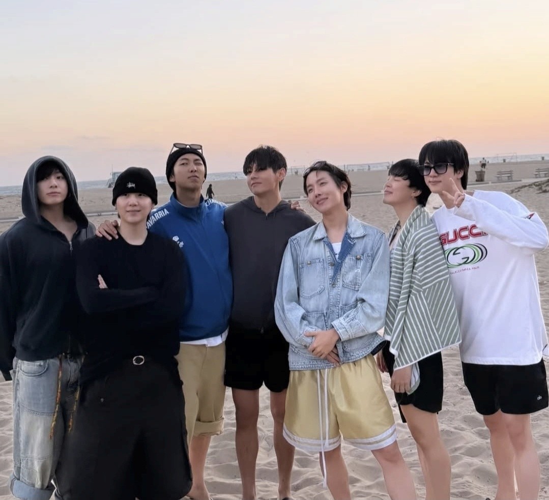 防弾少年団(BTS) - w 【6月20日終日】 防弾少年団(BTS)、2026年3月20日にカムバック確定…史上最大規模の