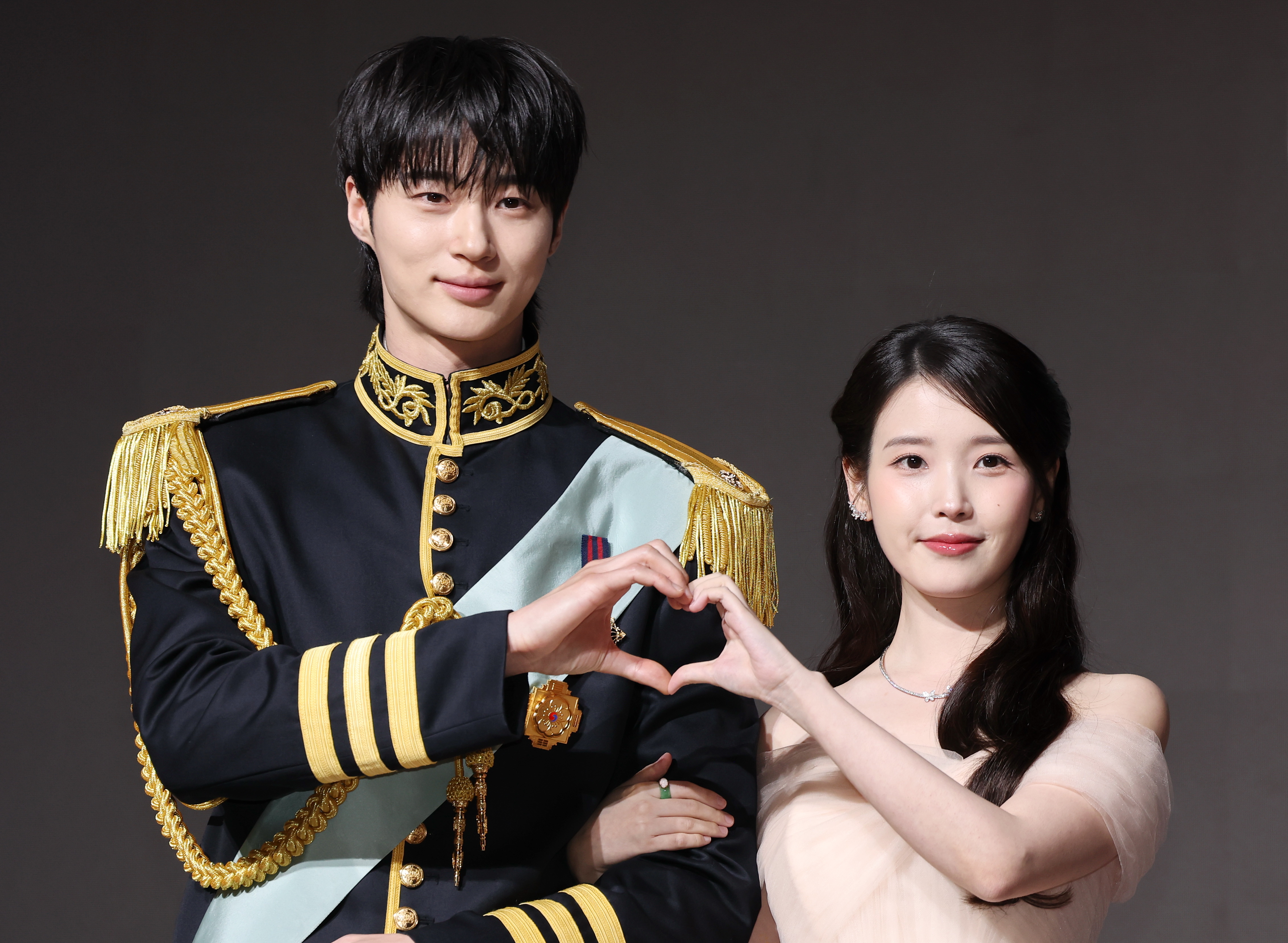 IU・ビョンウソク『21世紀の大君夫人』、4月10日より初回放送