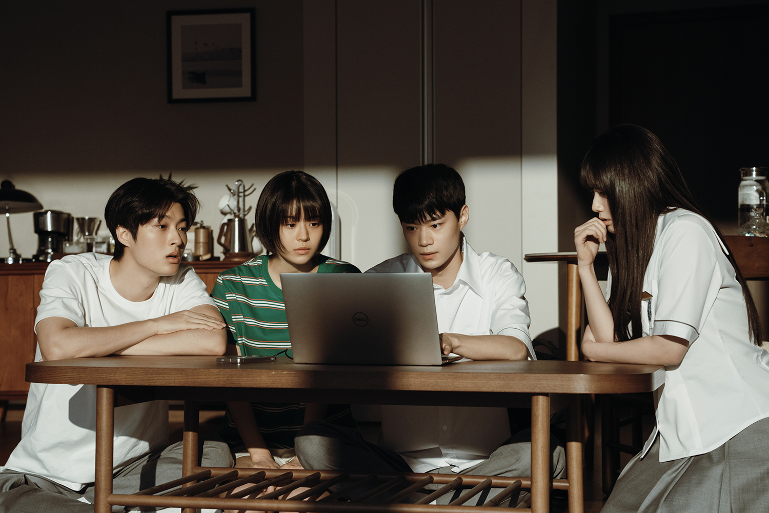 K-High School Students Confront a Death Curse App…Netflix’s First YA ...